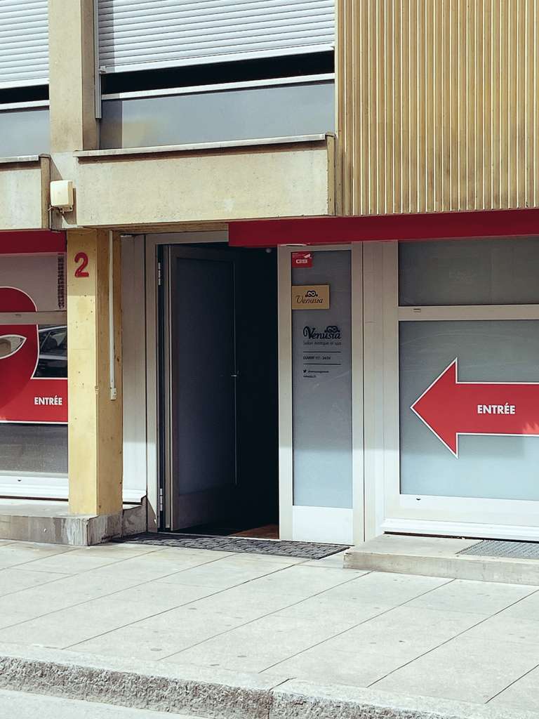 modern facade perspective